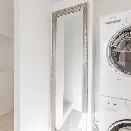 Moderne Avec Grande Terrasse A - Fr-1-835-31 アパート アル・アン・レ